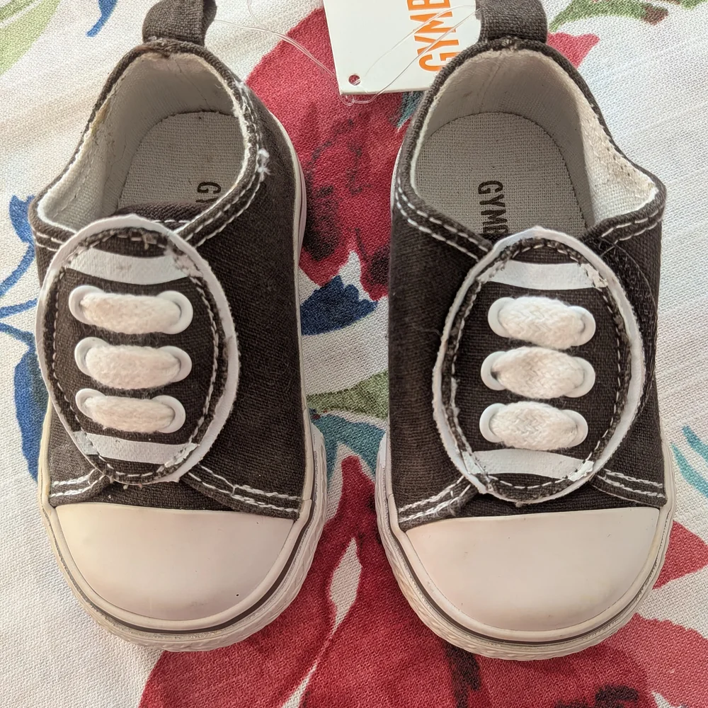 Gymboree Baby Brown Canvas Sneakers - Picture 2 of 6